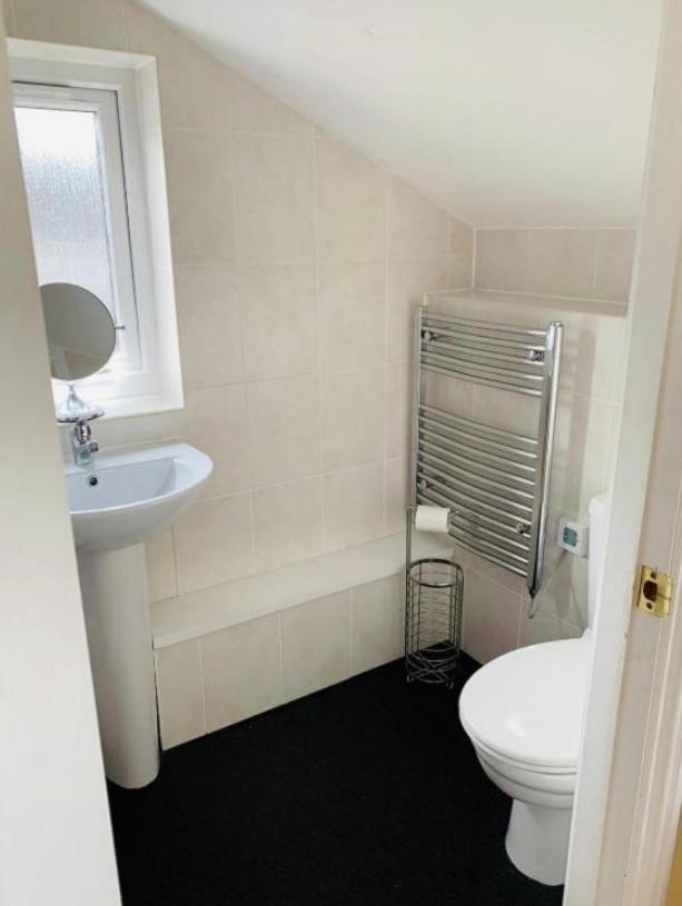 Nevis Rooms - Self Check In With Free Onsite Parking Inverlochy Exterior foto